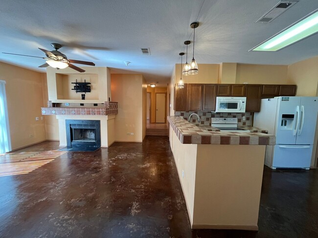 Building Photo - 7339 Hunters Land