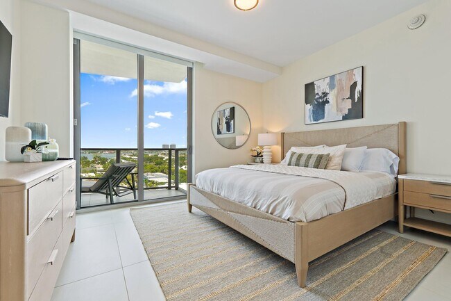 Building Photo - 3100 N Ocean Dr