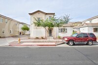 Building Photo - 4724 E Redfield Rd