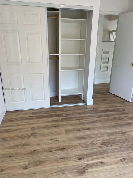Building Photo - 20903 Leeward Ct