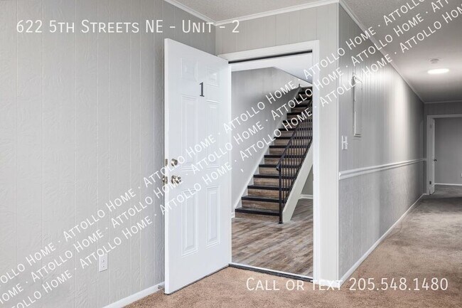 Building Photo - 622 5th St NE