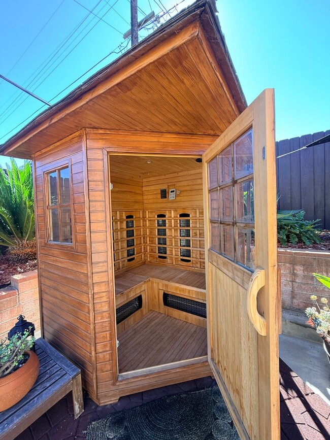 Building Photo - Upgraded Single Family Home in Allied Gardens!