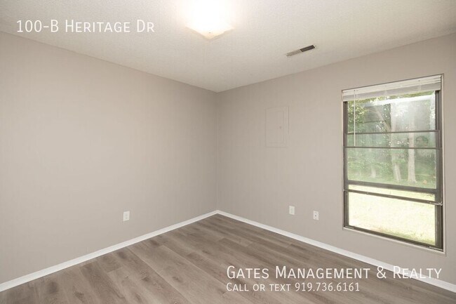 Building Photo - 100-B Heritage Dr-