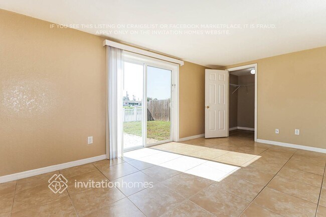 Building Photo - 4048 Sunray Dr