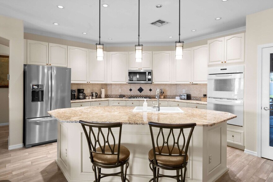 Building Photo - 3134 N 145th Ave