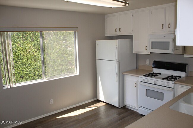 Building Photo - 6254 Shoup Ave