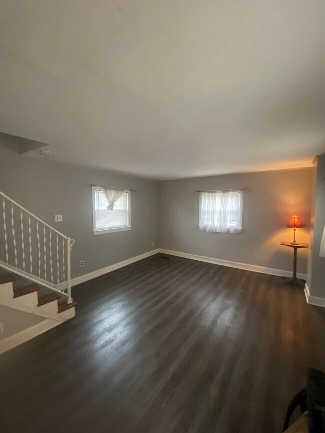 Building Photo - Beautiful three bed, 1.5 bath single-family home for rent with inground pool
