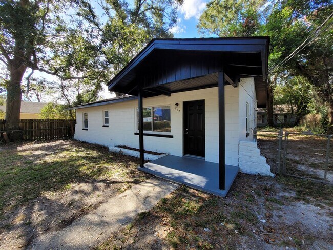 Building Photo - 925 N K St