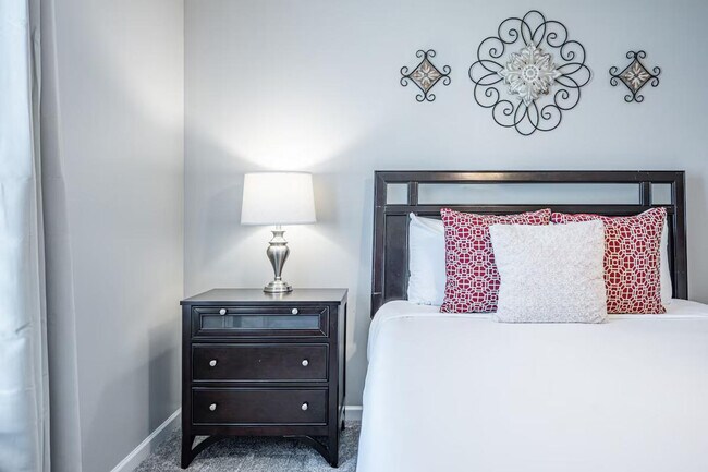 Building Photo - 31 Middleton Ct