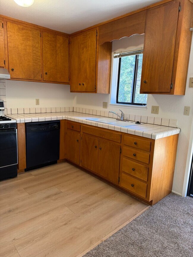 Building Photo - Pioneer Home