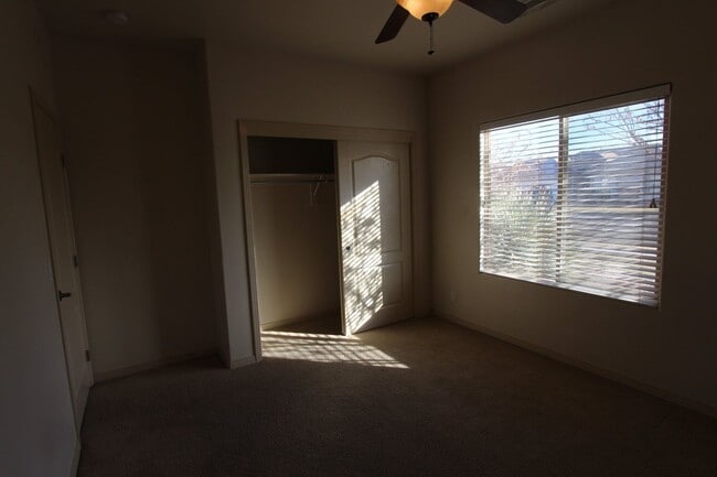 Building Photo - 4 Br, 3 Car Garage - Stone Gate at Seven H...