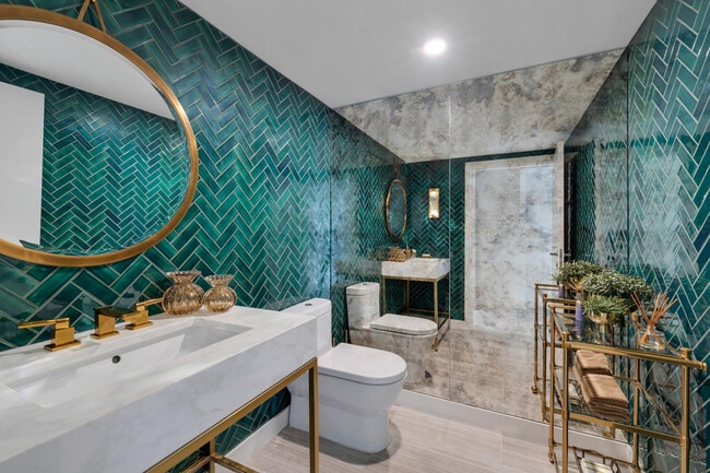 Building Photo - 4701 Meridian Ave