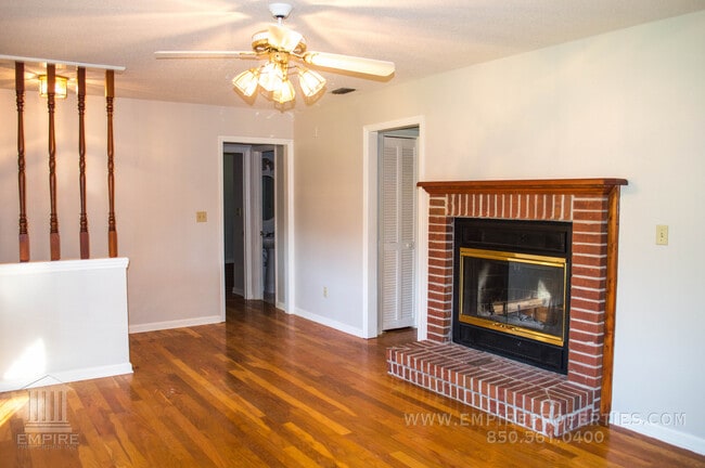 Building Photo - Beautiful Large home off of Mahan