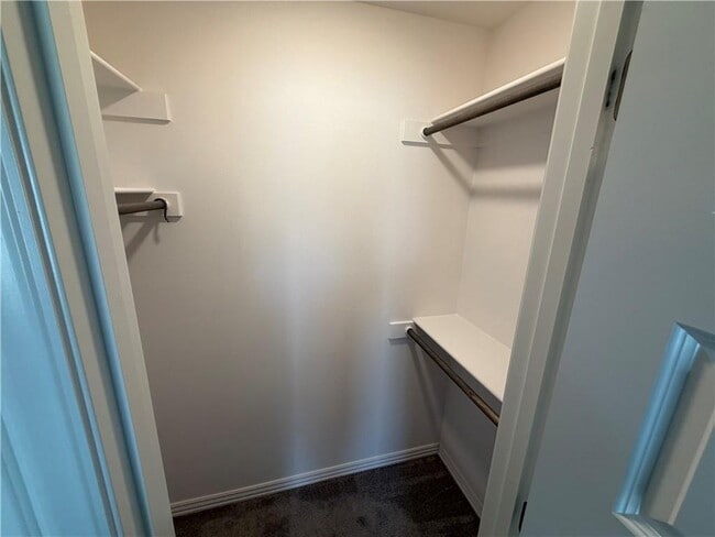 Building Photo - 6025 W Quinn St