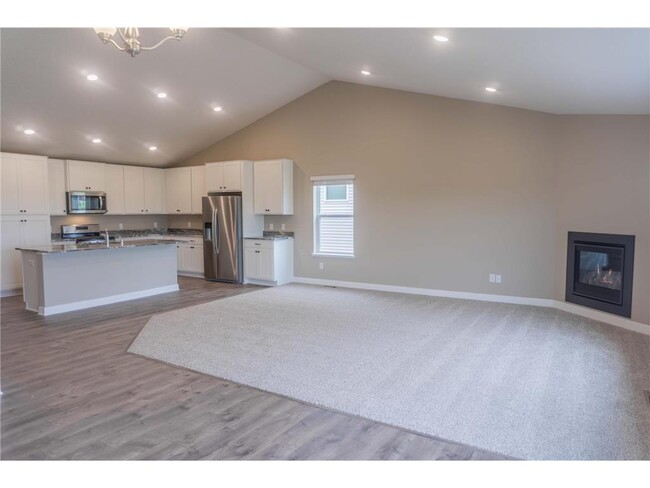Building Photo - 20585 Geyser Ct