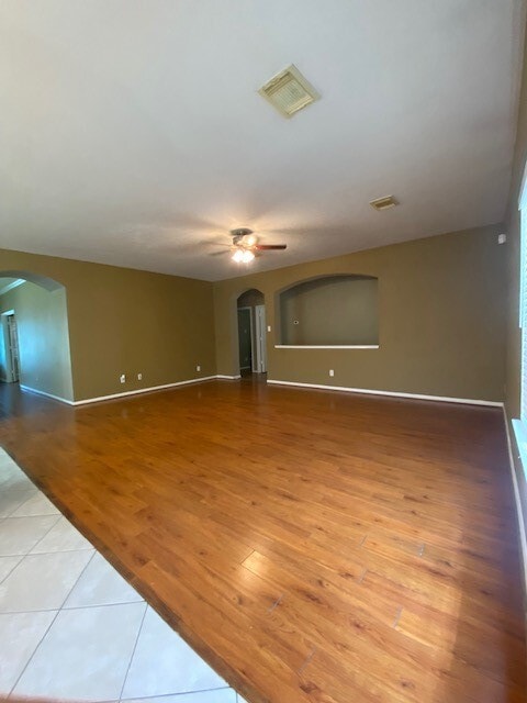 Building Photo - 5406 Meadow Canyon Dr