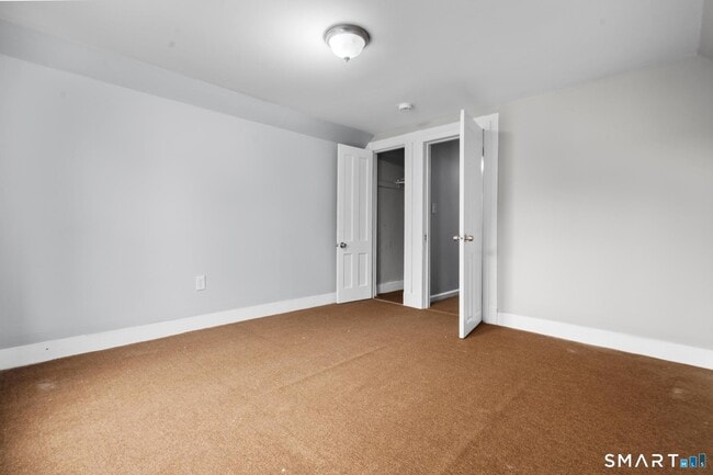 Building Photo - 354 Poplar St