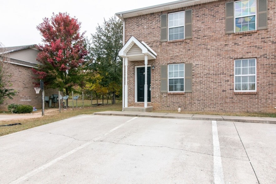 Building Photo - 809 Oak Arbor Ct