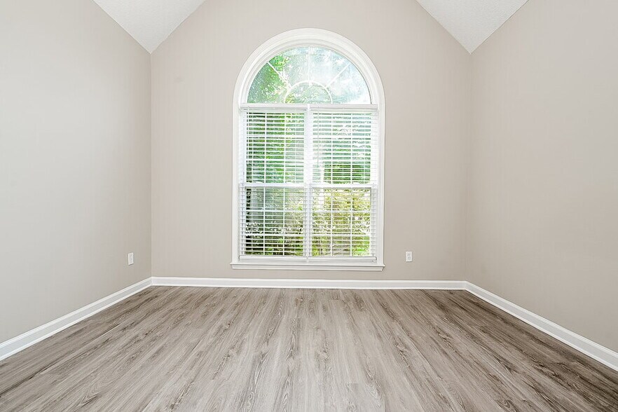 Building Photo - 472 Haven Ridge Dr