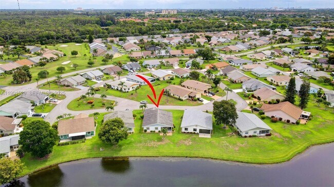 Building Photo - 3810 Rowena Cir