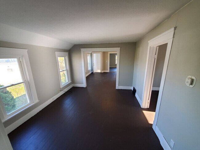 Building Photo - 3119 W 52nd St