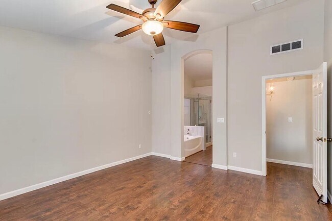 Building Photo - Terrific home in great Gilbert neighborhood!