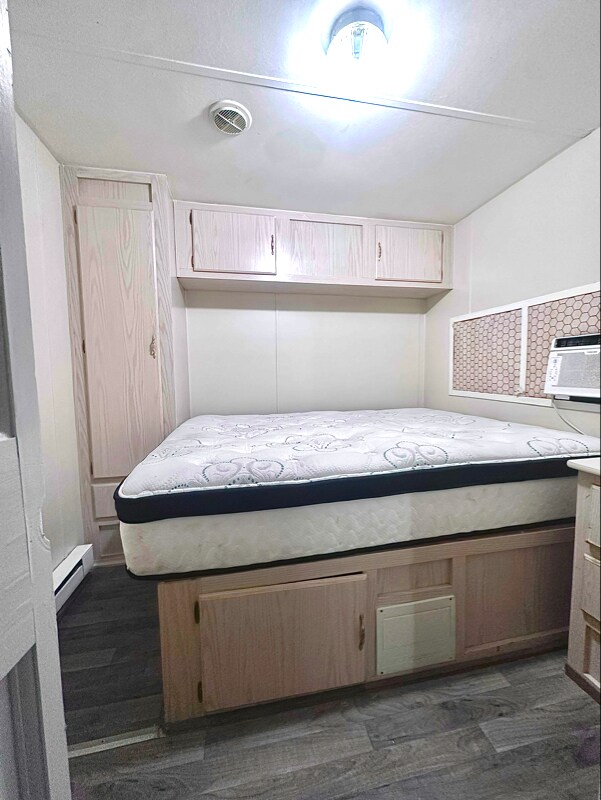 Building Photo - 910 Polk St