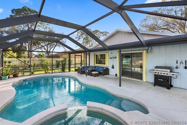Building Photo - 5408 Birch Dr