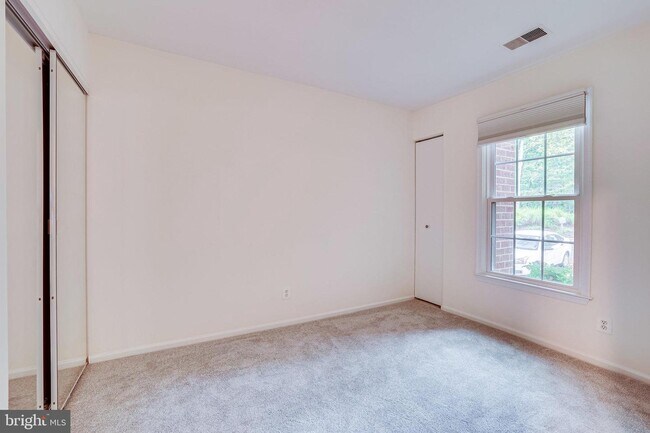 Building Photo - 11116 Beaver Trail Ct