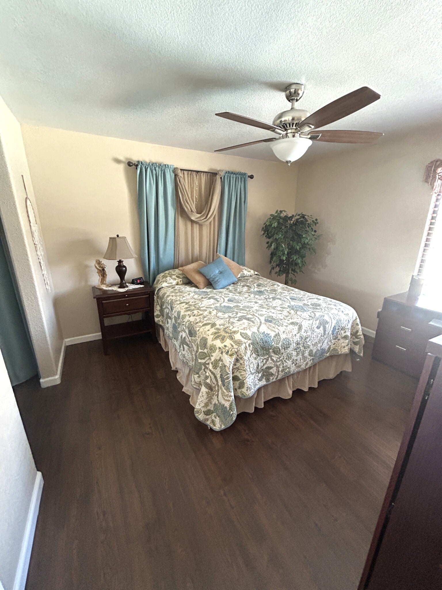 Master Bedroom - 1788 Bahama Ave