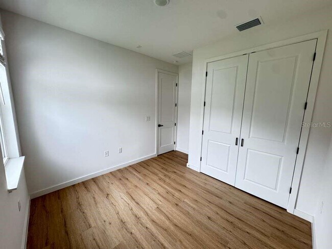 Building Photo - 6807 SW 153rd Pl Rd