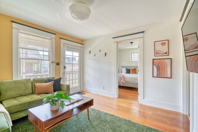 Building Photo - 1235 N Prescott St