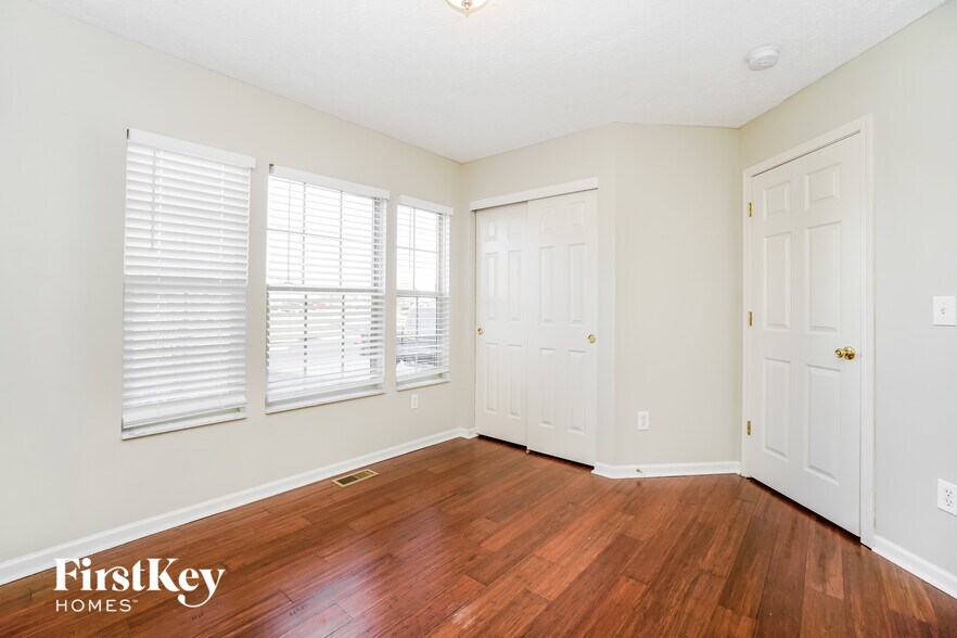 Building Photo - 714 Keltoncrest Dr