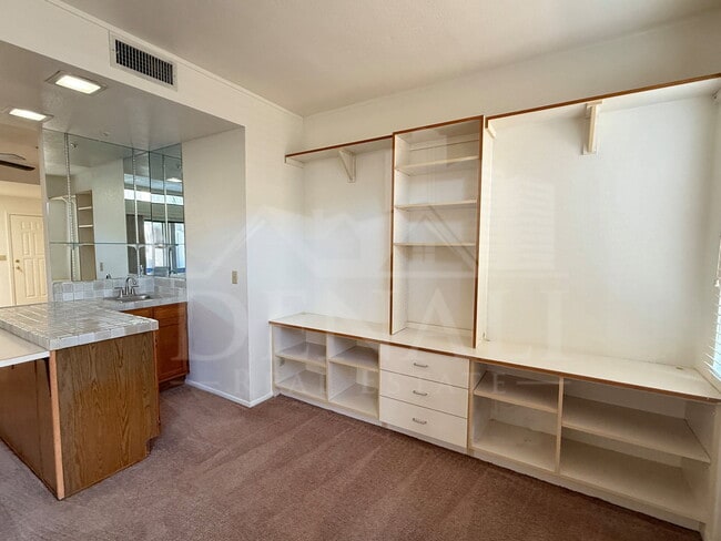 Building Photo - 11766 E Becker Ln