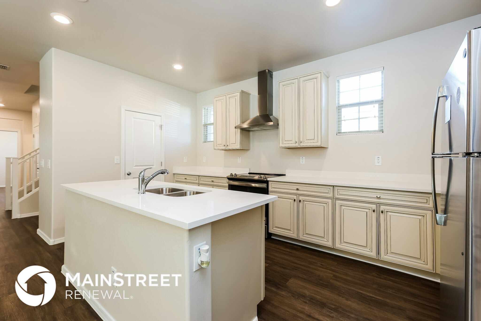 Building Photo - 16603 W Sierra St