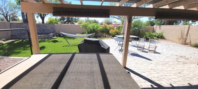 Building Photo - Arrowhead Ranch