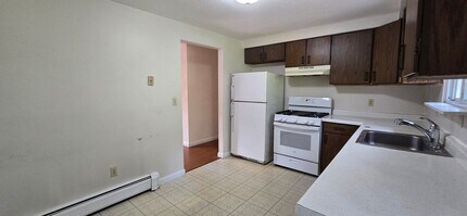 Building Photo - 206-208 Higgins Crowell Road