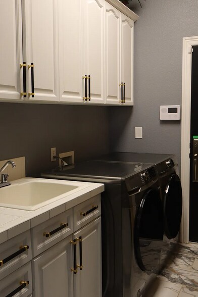 Building Photo - 10561 Lieter Pl