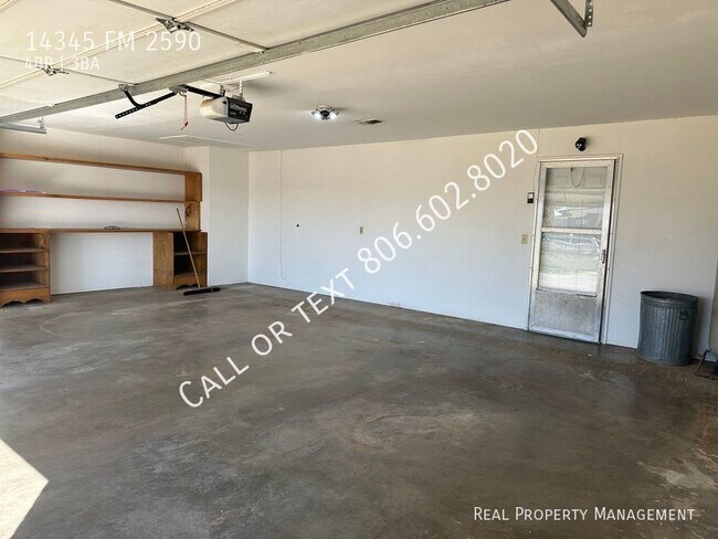 Building Photo - Amazing home south of Amarillo with worksh...