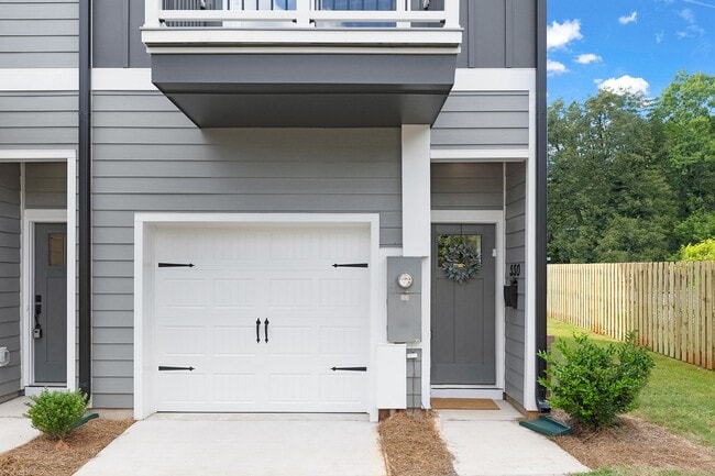 Building Photo - Brand New Townhomes For Lease in WestEnd