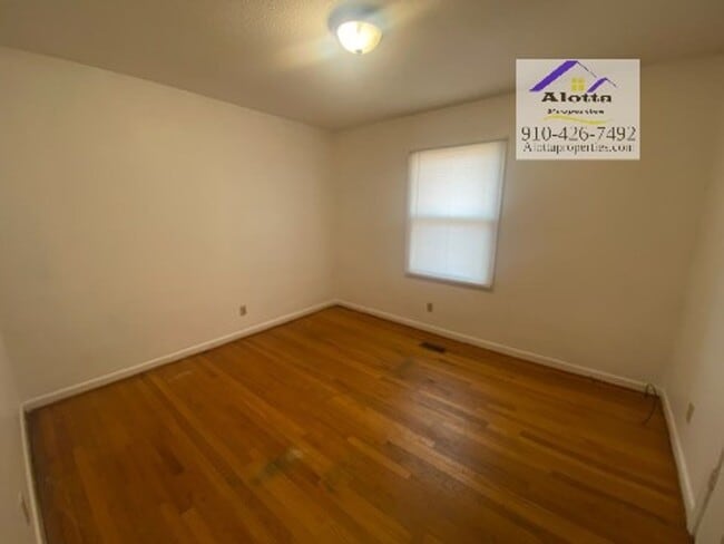 Building Photo - 5306 Brookfield Rd