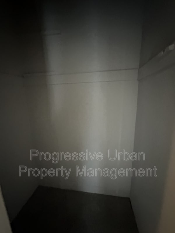 Building Photo - 4520 Bush Ave