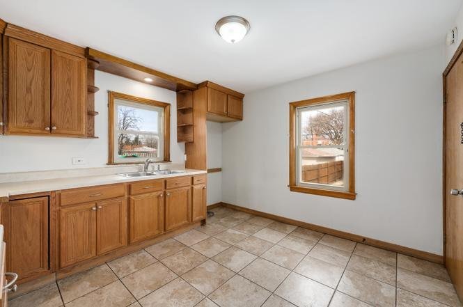 Building Photo - 3819 S 57th Ave