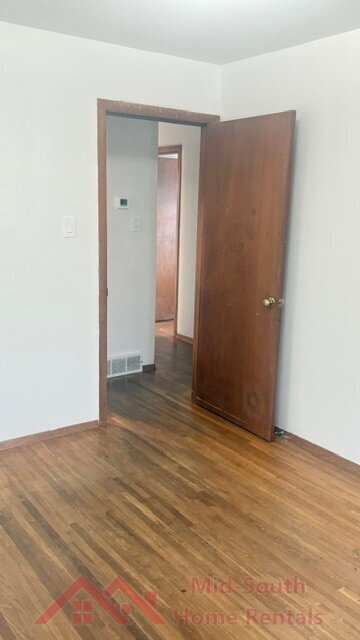 Building Photo - 1076 Dora Cove