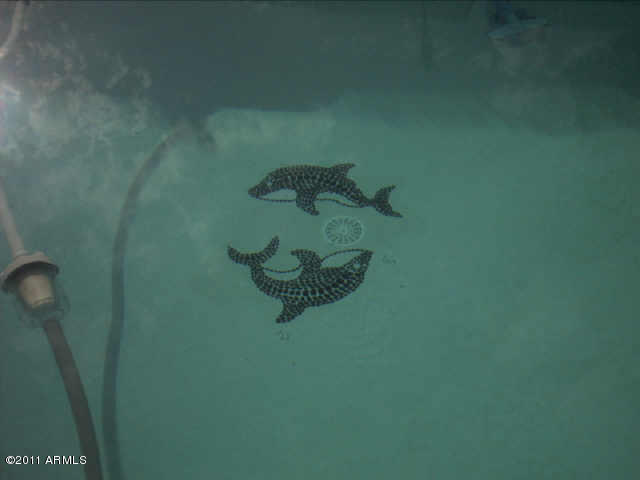 Building Photo - Low-Maintenance Living with Private Pool in Chandler