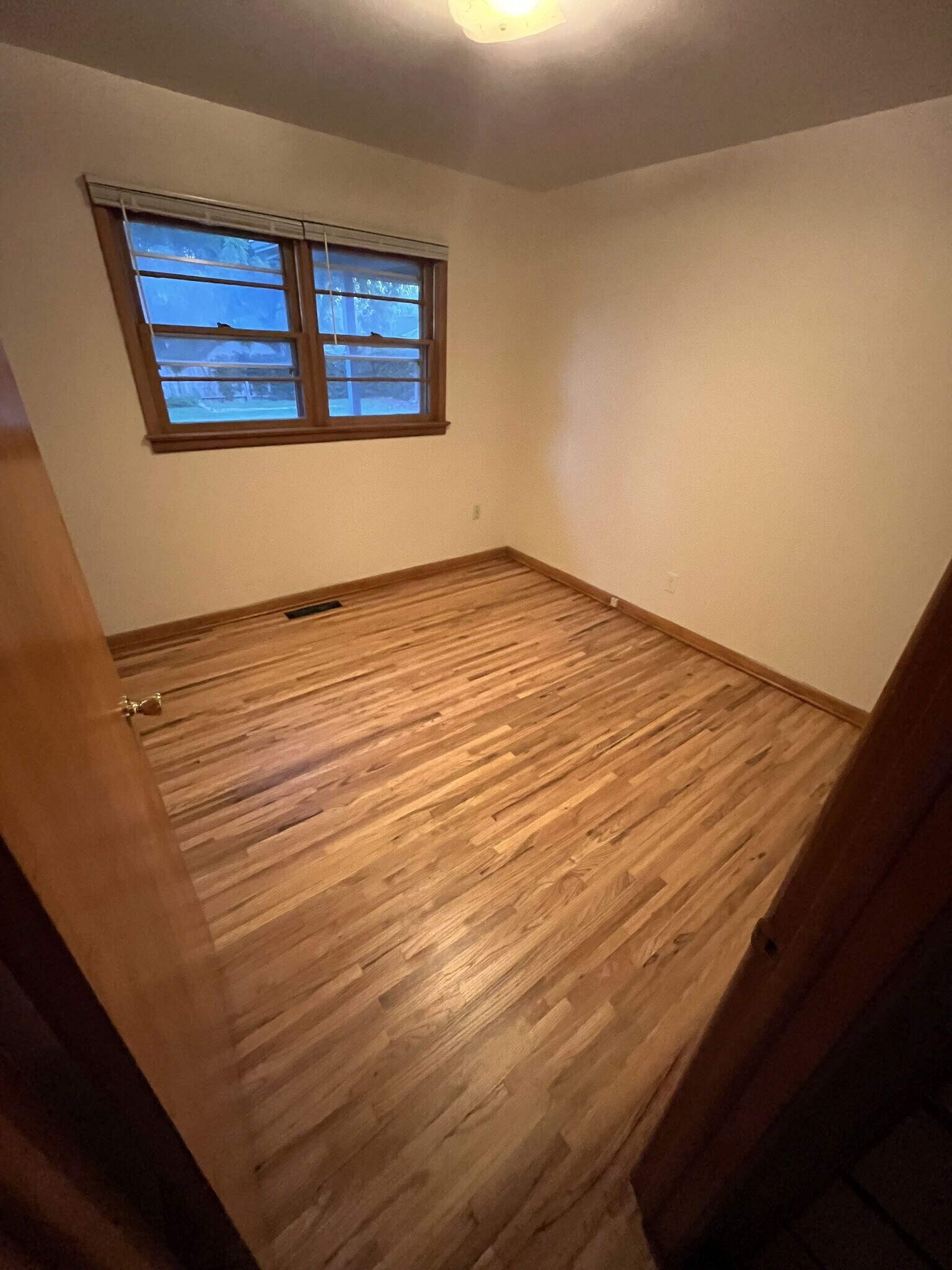 Building Photo - 8013 E Orme St