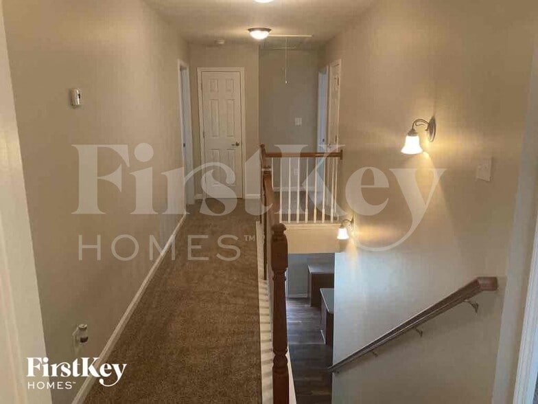 Building Photo - 11440 Callahan Mill Dr