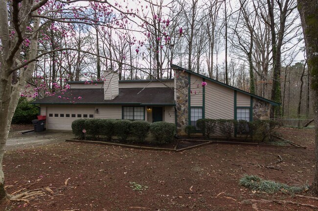 Primary Photo - COMING SOON - Spacious 3 Bedroom, 2 Bathro...