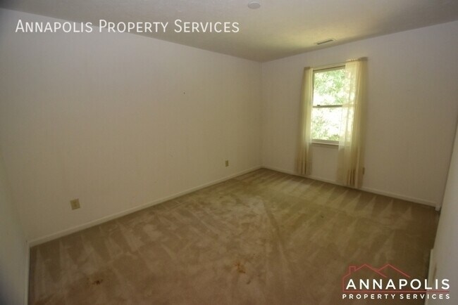 Building Photo - 1811 Johnson Rd