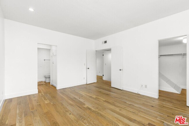 Building Photo - 13107 Mindanao Wy